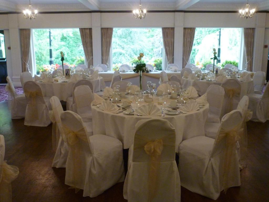 Deanwater Hotel Wilmslow Extérieur photo