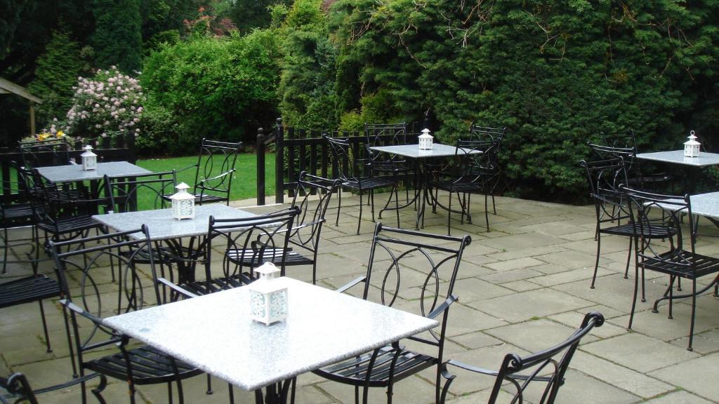 Deanwater Hotel Wilmslow Extérieur photo